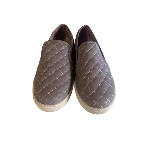 Steve Madden brown quilted loafers size 10M - Picture 3 of 6